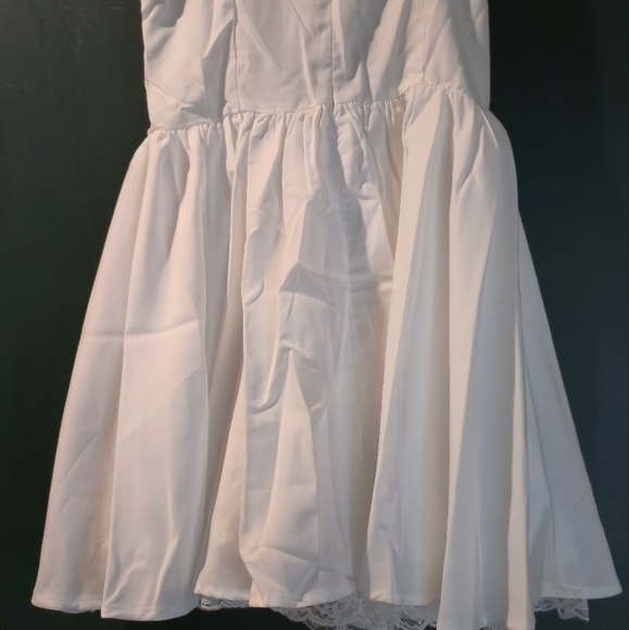 Cowgirl White Flowy Short Dress - Picture 3 of 6